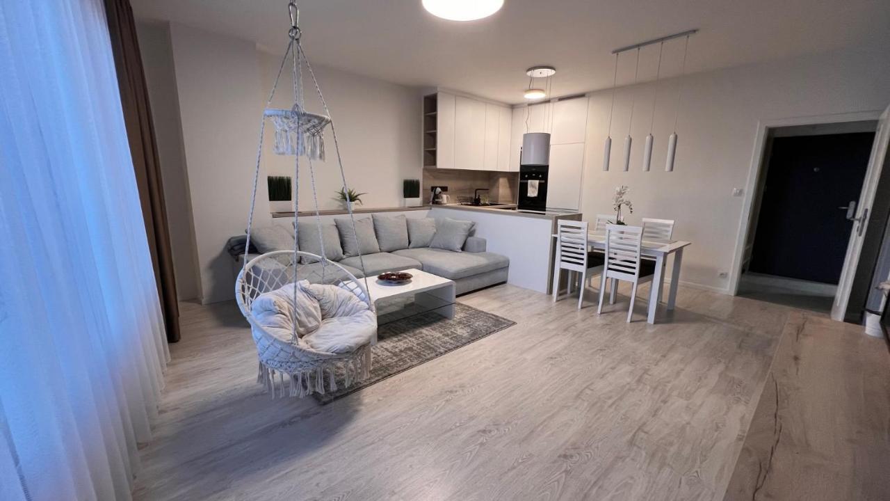 2 Room Apartment, With A View Of The Castle ブラチスラヴァ エクステリア 写真